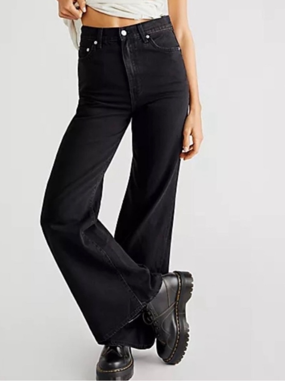 Levi’s High Loose Wide Leg Jeans Washed Black